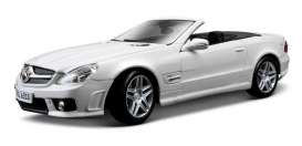 Mercedes Benz  - Benz SL 63 AMG 2010 white - 1:18 - Maisto - 31168 - mai31168w | The Diecast Company