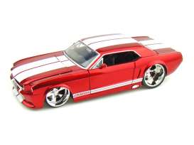 Jada Toys Road Rats 47 Chevy Fleetline 1:24 1:64 & Figure