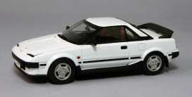 Toyota  - 1984 white - 1:43 - Ebbro - ebb44404 | The Diecast Company
