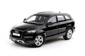 Audi  - 2010 orca black - 1:18 - Kyosho - 9222BK - kyo9222BK | The Diecast Company