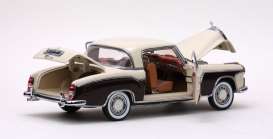 Mercedes Benz  - 1958 light ivory/red - 1:18 - SunStar - 3566 - sun3566 | The Diecast Company