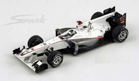 Sauber  - 2010 white/black - 1:43 - Spark - s3013 - spas3013 | The Diecast Company