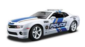 Chevrolet  - 2010 white/blue - 1:24 - Maisto - 31208w - mai31208w | The Diecast Company
