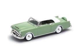 Packard  - 1953 green - 1:24 - Welly - 24016Hgn - welly24016Hgn | The Diecast Company