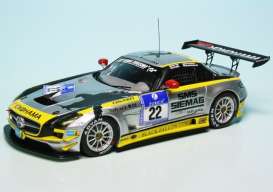 Mercedes Benz  - 2011  - 1:43 - Minichamps - 437110322 - mc437110322 | The Diecast Company