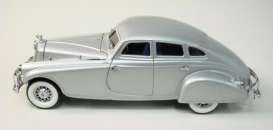 Pierce  - 1933 silver - 1:24 - Danbury Mint - dm33pierce | The Diecast Company