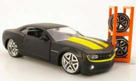Chevrolet  - 2010 black/yellow - 1:24 - Jada Toys - 54021-w4-1 - jada54021-w4-1 | The Diecast Company