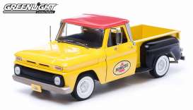 Chevrolet  - C-10 Styleside pick-up 1965 yellow/black - 1:18 - GreenLight - 12873 - gl12873 | The Diecast Company