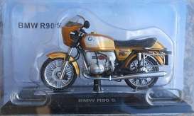 BMW  - R90 S gold - 1:24 - Magazine Models - BMWR90S - MagBMWR90S | The Diecast Company