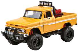 Chevrolet  - 1966 yellow - 1:24 - Motor Max - 79131 - mmax79131 | The Diecast Company