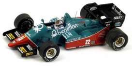 Alfa Romeo  - 1984 blue/red - 1:43 - Spark - S3871 - spaS3871 | The Diecast Company