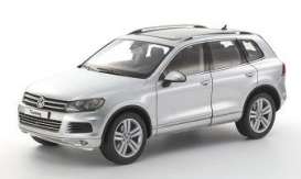 Volkswagen  - silver - 1:72 - RealX - RealXtouaregS | The Diecast Company