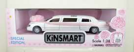 Lincoln  - 1999 white - 1:38 - Kinsmart - KT7001WW | The Diecast Company