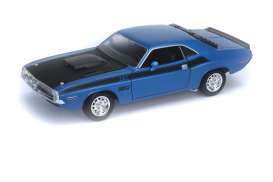 Dodge  - 1970 blue - 1:24 - Welly - 24029b - welly24029b | The Diecast Company