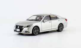 Toyota  - Crown precious silver - 1:43 - Kyosho - 3645ps - kyo3645ps | The Diecast Company