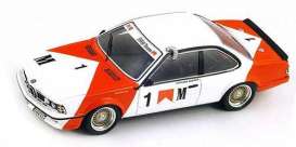 BMW  - 1985 white/red - 1:43 - Spark - sa055 - spasa055 | The Diecast Company