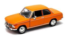 BMW  - 2002ti orange - 1:24 - Welly - 24053o - welly24053o | The Diecast Company