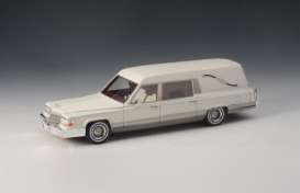 Cadillac  - 1991 white - 1:43 - Great Lighting Models - GLM43100302 | The Diecast Company