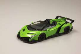 Lamborghini  - 2014 green/ red line - 1:18 - Kyosho - 9502GRR - kyo9502GRR | The Diecast Company