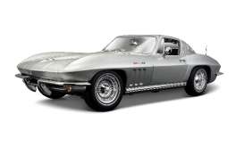 Chevrolet  - 1965 silver - 1:18 - Maisto - 31640s - mai31640s | The Diecast Company