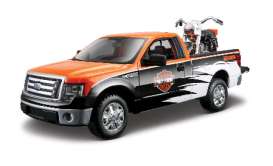Ford  - black/orange - 1:24 - Maisto - 32173blk - mai32173blk | The Diecast Company
