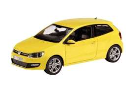 Volkswagen  - yellow - 1:43 - Bburago - 30233y - bura30233y | The Diecast Company