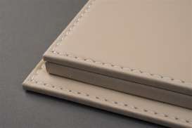 Accessoires diorama - leather beige - 1:12 - Atlantic - 10093 - atl10093 | The Diecast Company