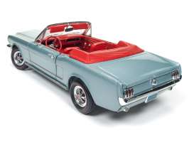 Ford  - Mustang Convertible 1965 silver/gray - 1:18 - Auto World - 1103 - AMM1103 | The Diecast Company