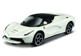 Ferrari  - white - 1:64 - Bburago - 56001w - bura56001w | The Diecast Company