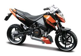 KTM  - 690 Duke black/orange - 1:18 - Maisto - 09266bk - mai09266bk | The Diecast Company