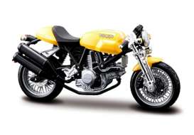 Ducati  - yellow - 1:18 - Maisto - 07165y - mai07165y | The Diecast Company