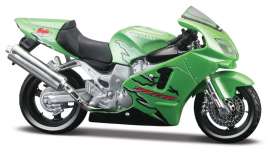Kawasaki  - green - 1:18 - Maisto - 332gn - mai332gn | The Diecast Company