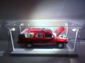 Accessoires diorama - 2017 transparant/white - 1:18 - Triple9 Collection - 189921 - T9-189921 | The Diecast Company