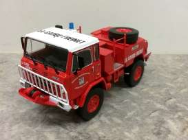 Iveco  - Unic 75PC red - 1:43 - Magazine Models - fire37 - magfire37 | The Diecast Company