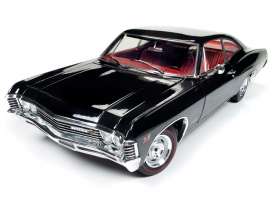 Chevrolet  - 1967 black - 1:18 - Auto World - AMM1129 | The Diecast Company