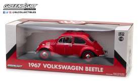 Volkswagen  - Beetle 1967 candy apple red - 1:18 - GreenLight - 13511 - gl13511 | The Diecast Company