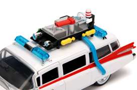 Cadillac  - Ecto-1 Ghostbusters 1959 white/red - 1:24 - Jada Toys - 99731 - jada9399731314R01 | The Diecast Company