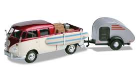 Volkswagen  - T2 pick-up red/white/silver - 1:24 - Motor Max - 79673 - mmax79673 | The Diecast Company