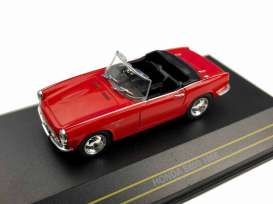 Honda  - S800 1966 red - 1:43 - First 43 - F43-103 | The Diecast Company