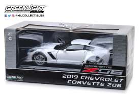 Chevrolet  - Corvette Coupé 2019 white - 1:24 - GreenLight - 18250 - gl18250 | The Diecast Company