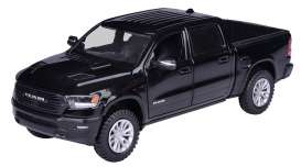 Ram  - 1500 Crew Cab Laramie 2019 black - 1:27 - Motor Max - 79357bk - mmax79357bk | The Diecast Company