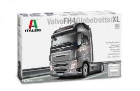 Volvo  - FH16 Globetrotter XL  - 1:24 - Italeri - 3940 - ita3940 | The Diecast Company