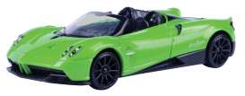 Pagani  - Huayra Roadster 2018 green - 1:24 - Motor Max - 79354 - mmax79354gn | The Diecast Company