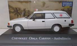 Chevrolet  - Opala white/red - 1:43 - Magazine Models - magVSB26 | The Diecast Company