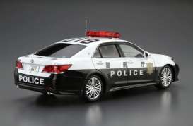 Toyota  - Crown 2016  - 1:24 - Aoshima - 05752 - abk05752 | The Diecast Company