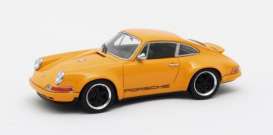 Porsche  - 911 2014 orange - 1:43 - Matrix - 41607-082 - MX41607-082 | The Diecast Company