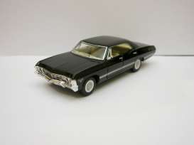 Chevrolet  - Impala 4-door 1967 black - 1:36 - Kinsmart - 5418D - KT5418Wbk | The Diecast Company