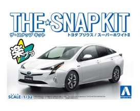 Toyota  - Prius white - 1:32 - Aoshima - 05416 - abk05416 | The Diecast Company