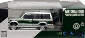 Mitsubishi  - 2nd generation Pajero 1996 silver/green - 1:64 - BM Creations - 64B0019 - BM64B0019 | The Diecast Company