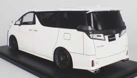 Toyota  - Velfire white - 1:18 - Ignition - IG1672 - IG1672 | The Diecast Company